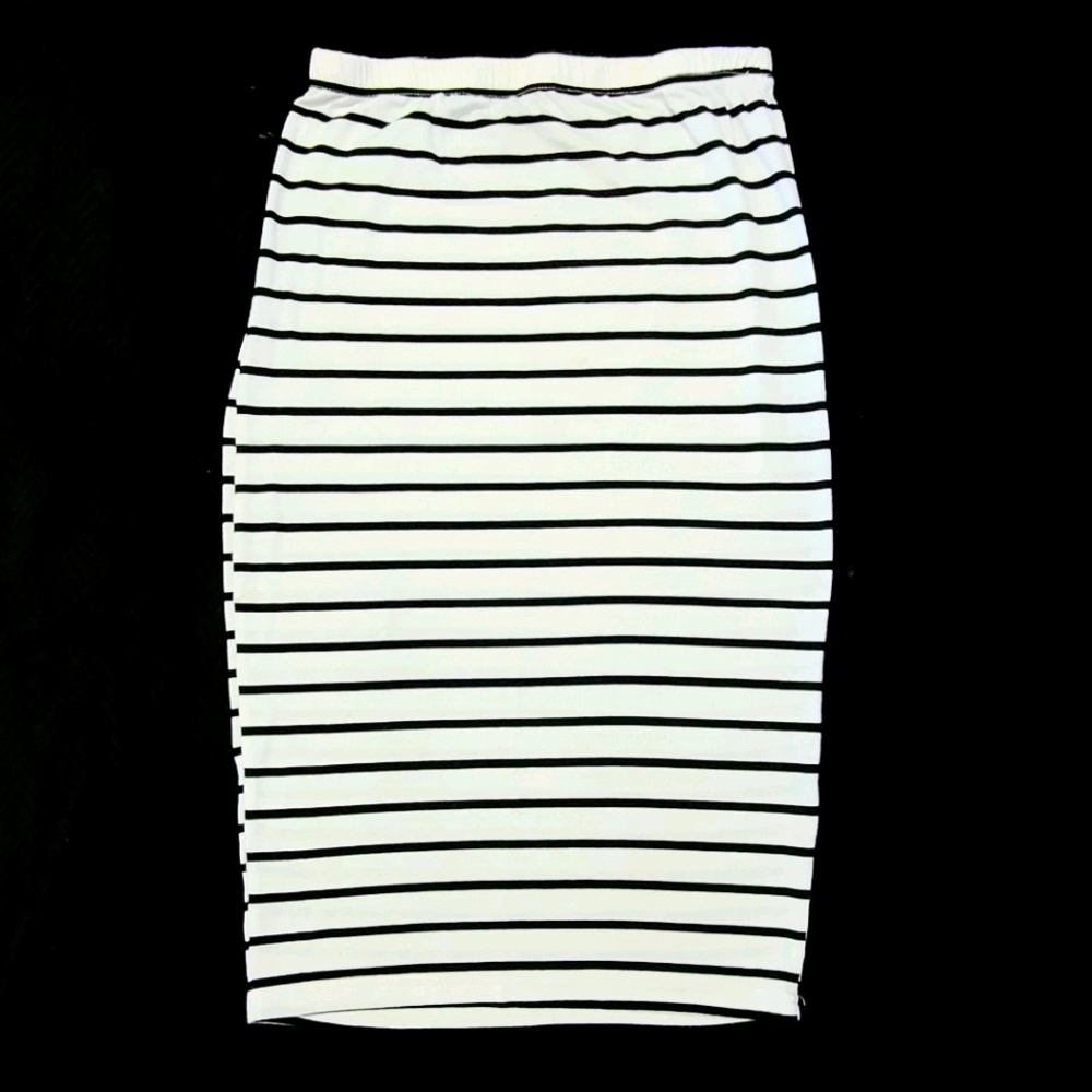 Striped pencil skirt